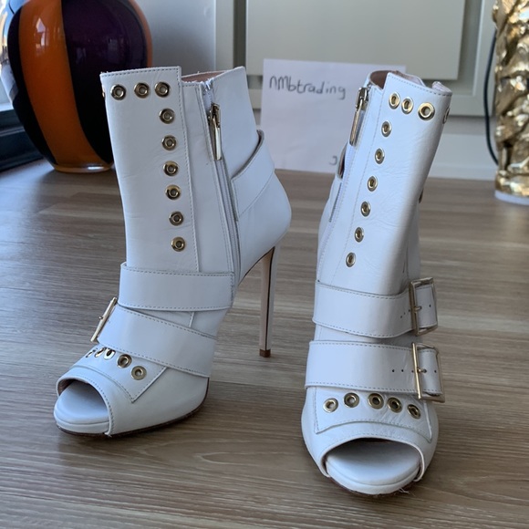 Spazio Moda white genuine leather leather straps and buckle peep toe bootie - Picture 8 of 16